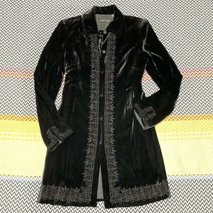 Tahari Luxurious Trim Collared Coat with Silver Embroidery - Sz XS